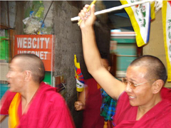 tibetan monks